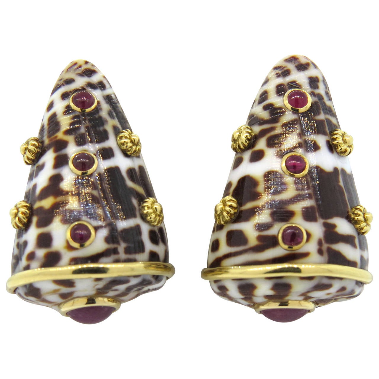 Trianon Shell Ruby Cabochon Gold Earrings