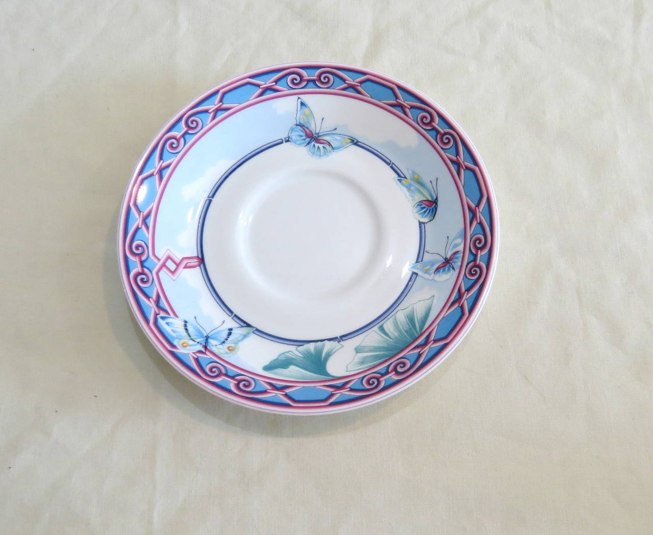 Hermes Papillons Porcelain Tea Cup with Plate Set of 8 at 1stDibs hermes tea cup, tea cup with