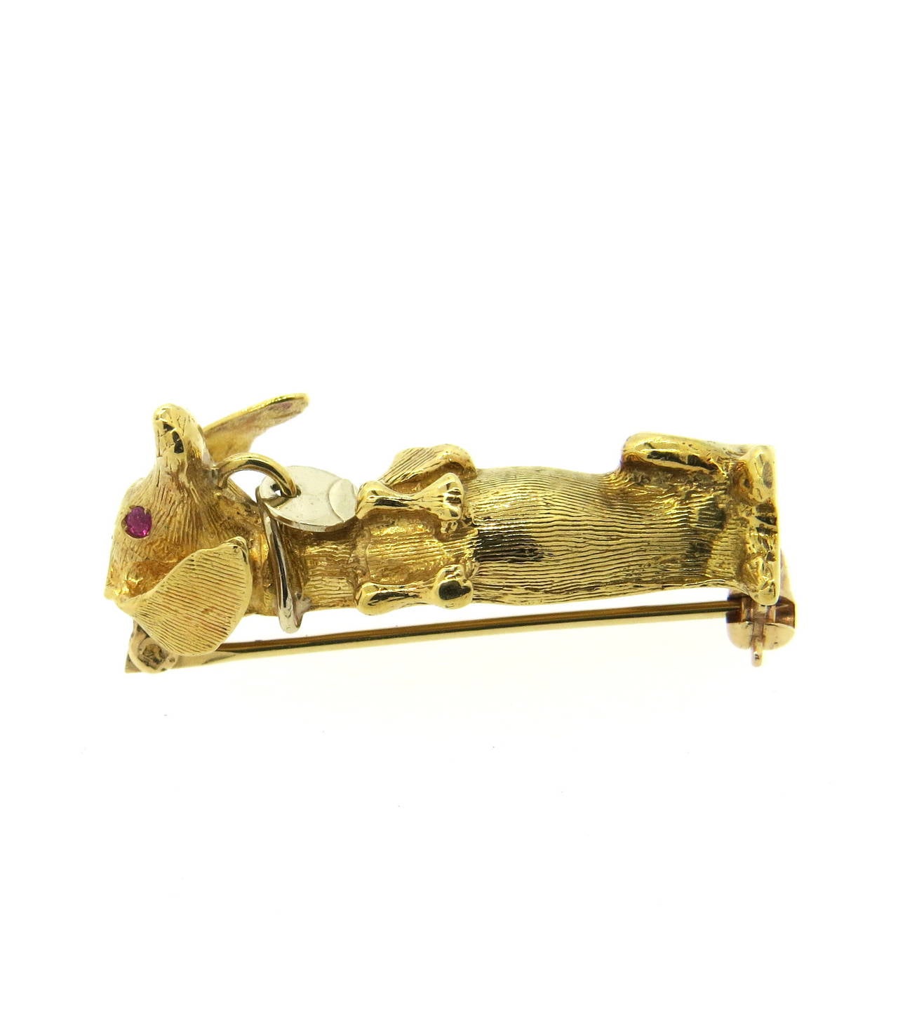 Adorable Ruby Gold Dachshund Dog Brooch Pin In Excellent Condition In Lambertville, NJ