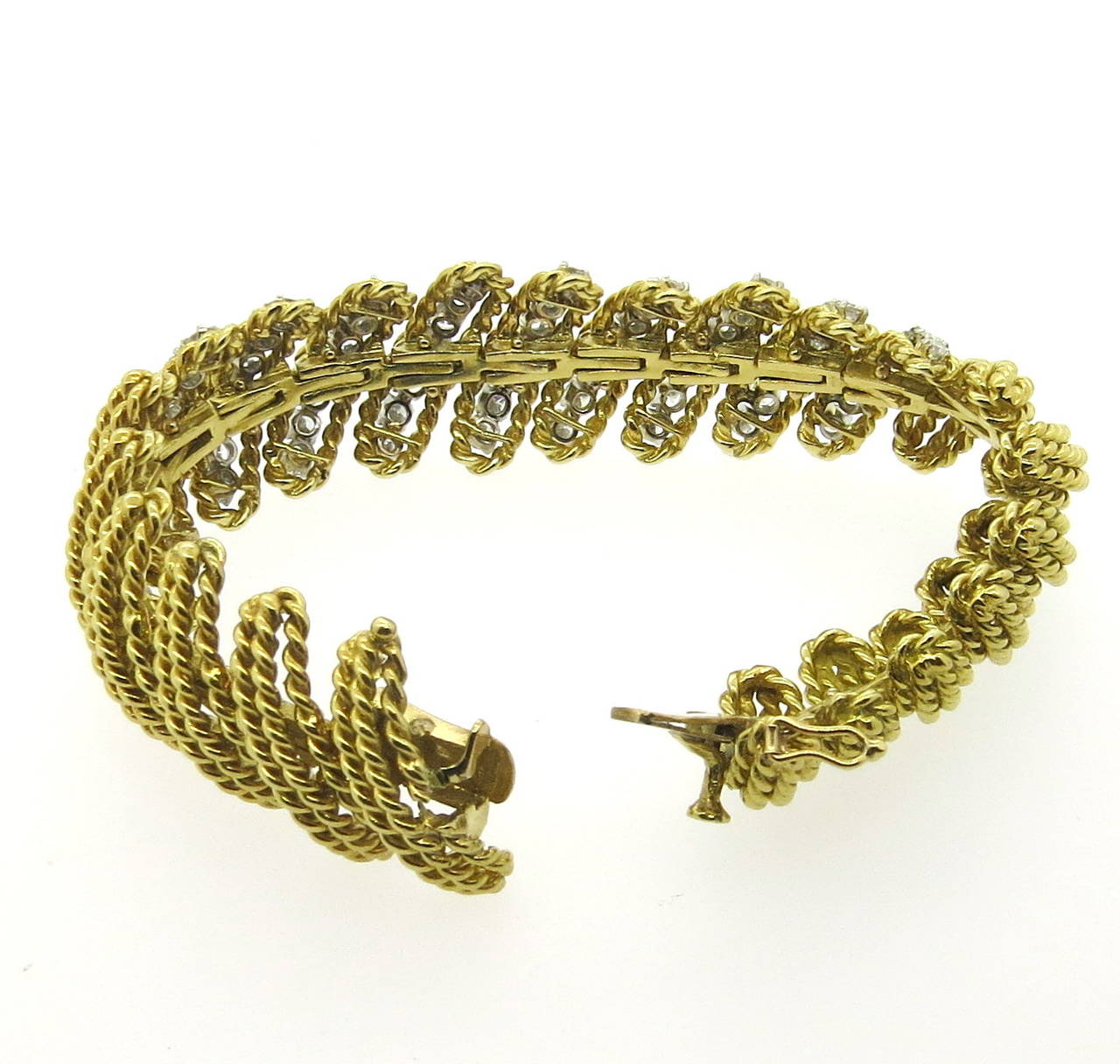 Women's 1960s Impressive Diamond Gold Bracelet