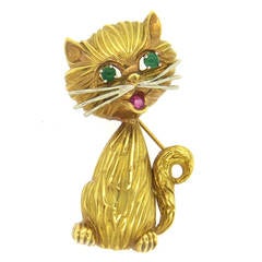 Whimsical Gold Nephrite Ruby Cat Brooch Pin