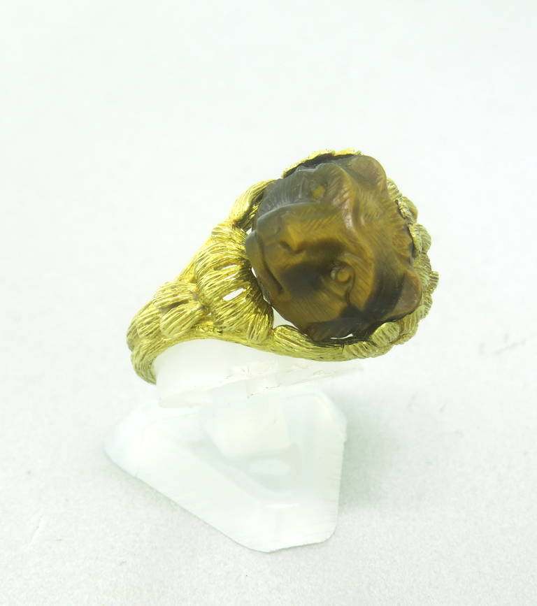 Women's 1960s Continental Carved Tiger's Eye Gold Bear Ring