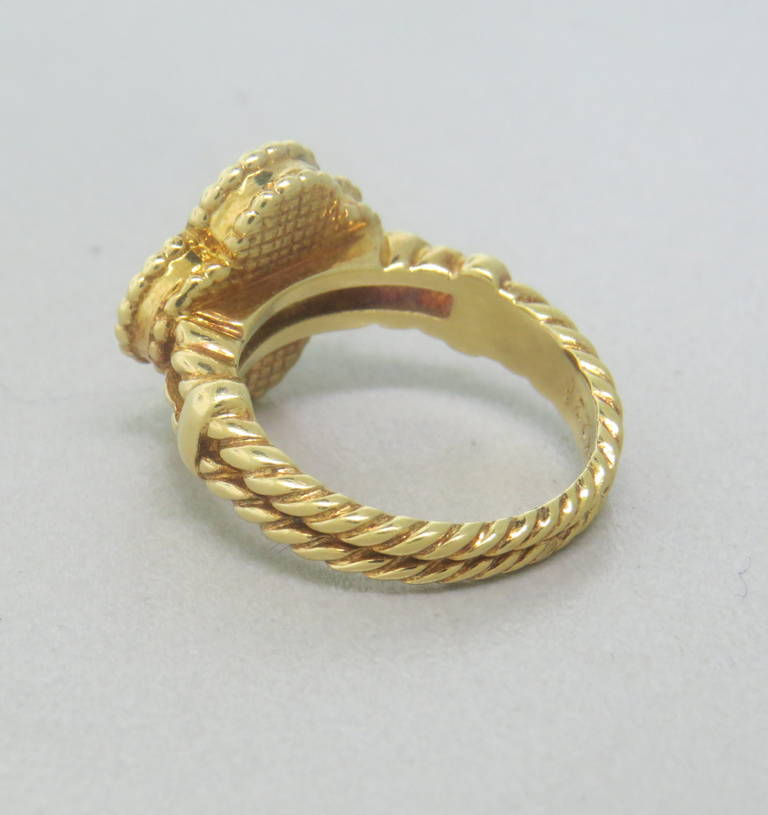 Women's Van Cleef & Arpels Alhambra Coral Diamond Ring