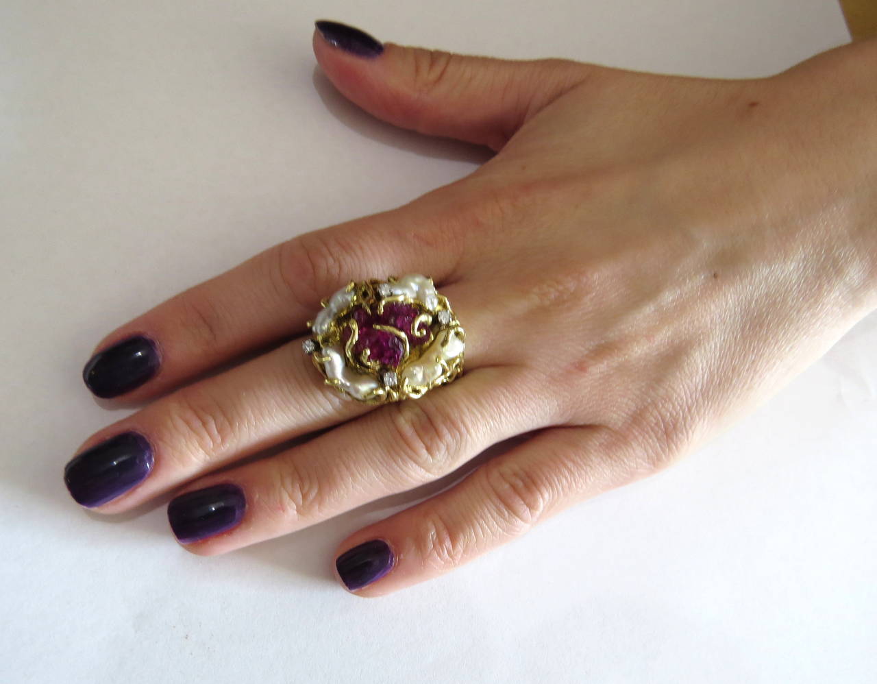 1970s Free Form Chatham Ruby Pearl Diamond Gold Ring 4