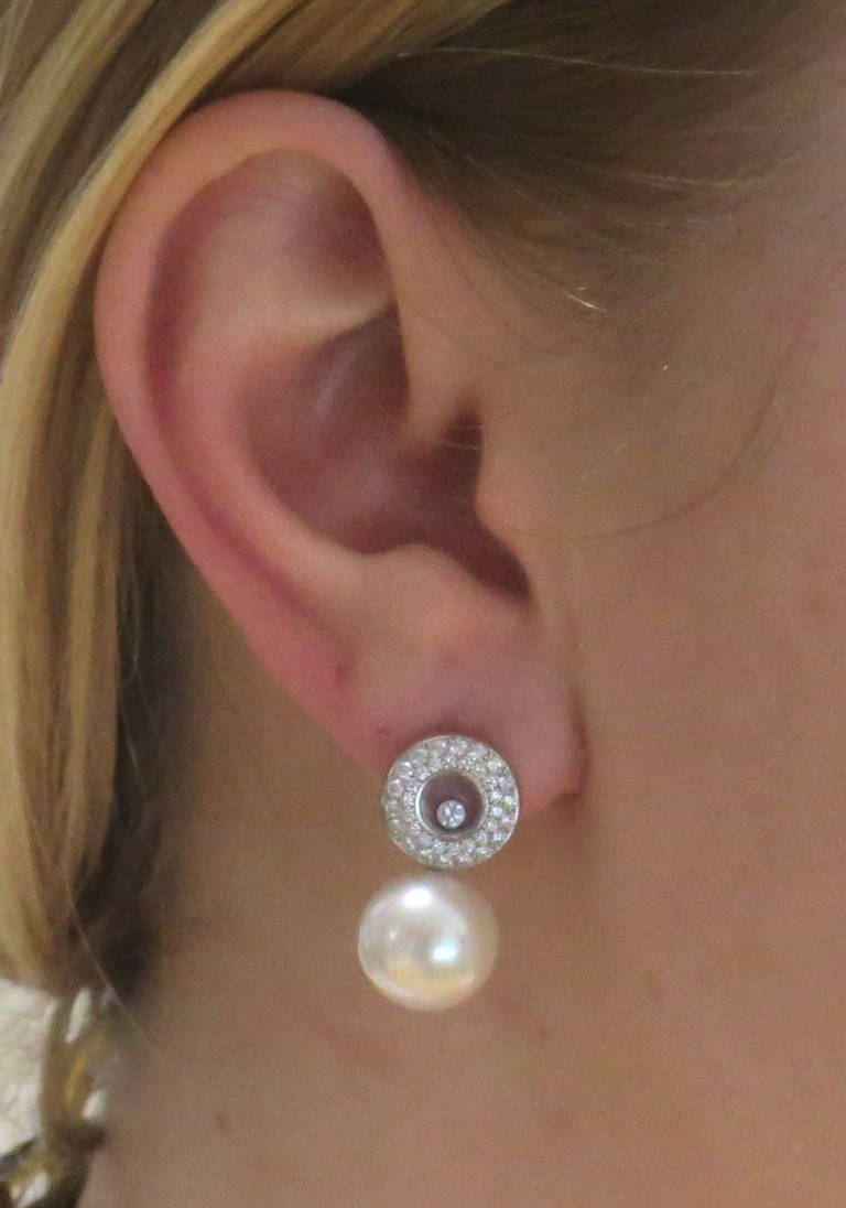Chopard Happy Diamonds Pearl Gold Earrings In Excellent Condition In Lambertville, NJ