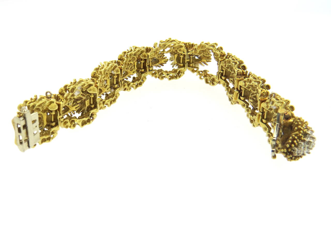 1960s Beautiful Diamond Gold Bracelet In Excellent Condition In Lambertville, NJ