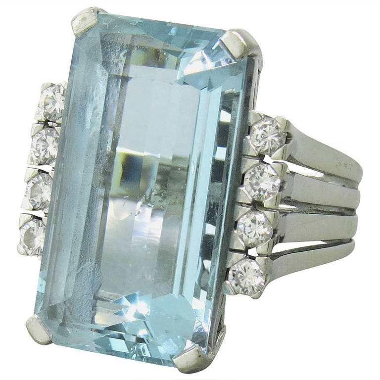 1950s Gold Aquamarine Diamond Ring