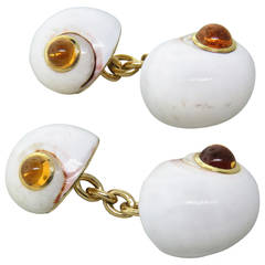 Trianon Shell Citrine Cabochon Gold Cufflinks