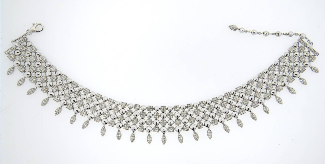 choker style diamond necklace