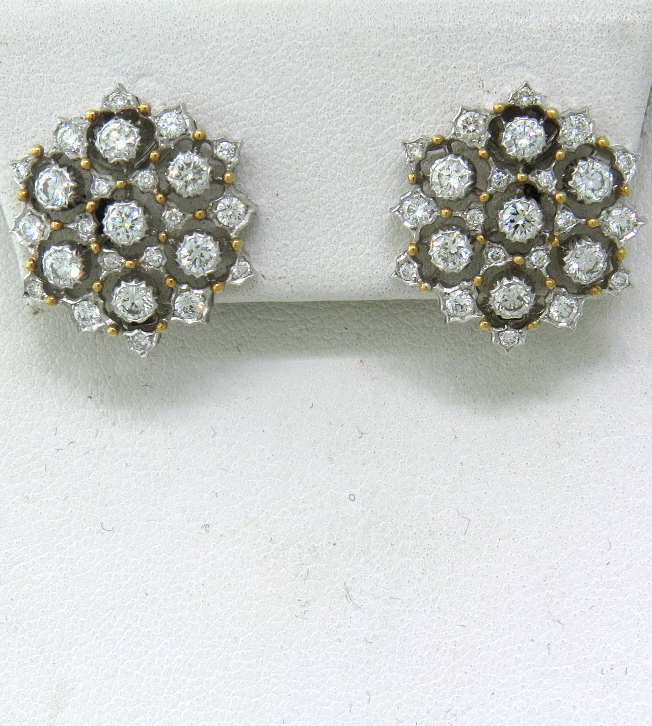 Buccellati 18k gold earrings with approx. 1.80-1.90ctw  diamonds, measuring 21mm in diameter. Come in Buccellati box, weight - 8.9 gr