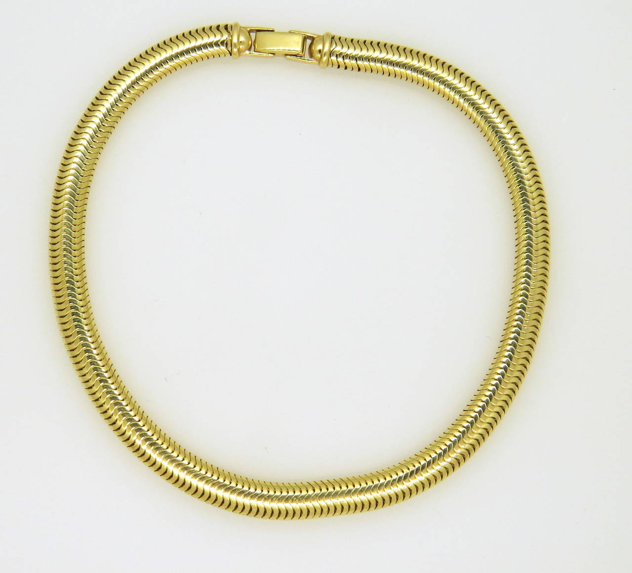 14k gold Tiffany & Co gooseneck necklace, measuring 15 1/2
