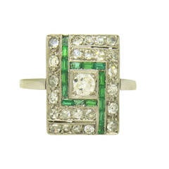 1920s Art Deco European Diamond Emerald Gold Ring