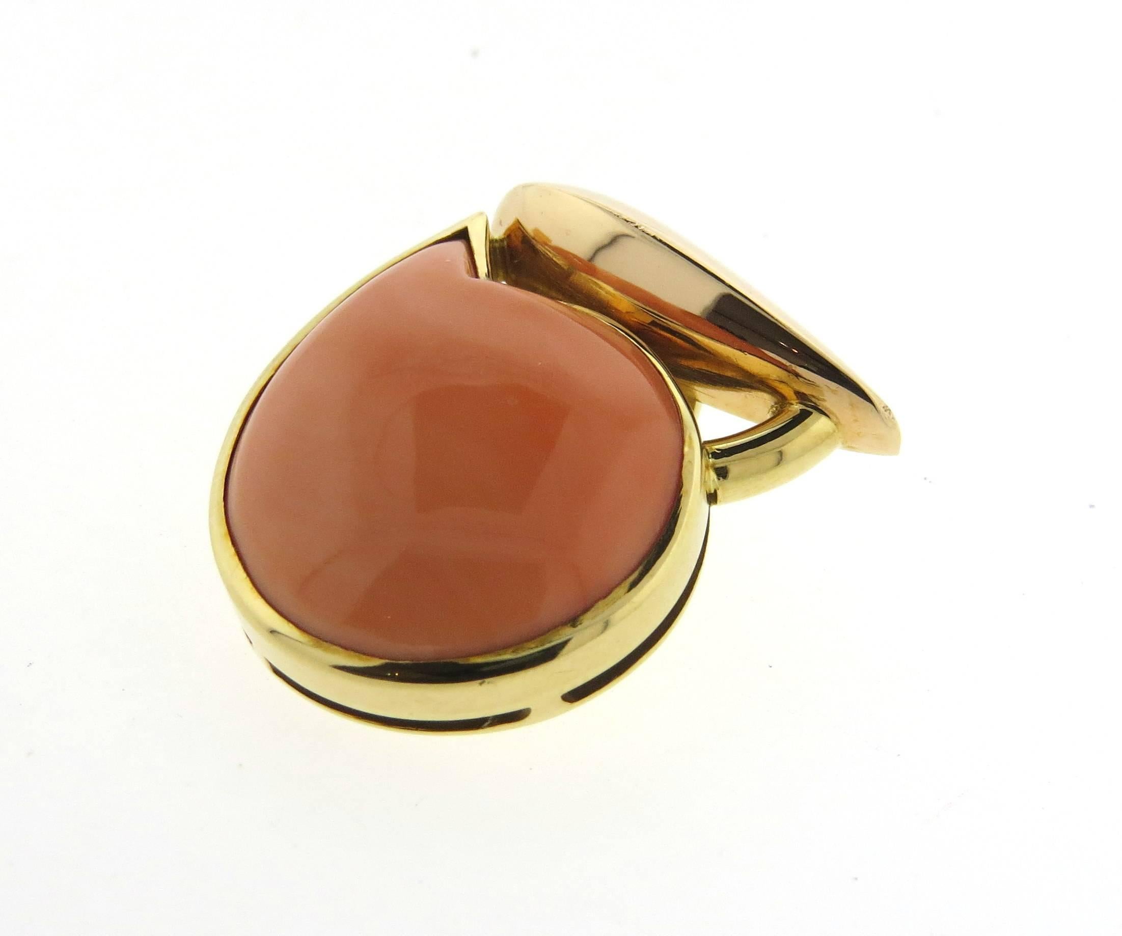 Giorgio Facchini Coral Gold Pendant In Excellent Condition In Lambertville, NJ