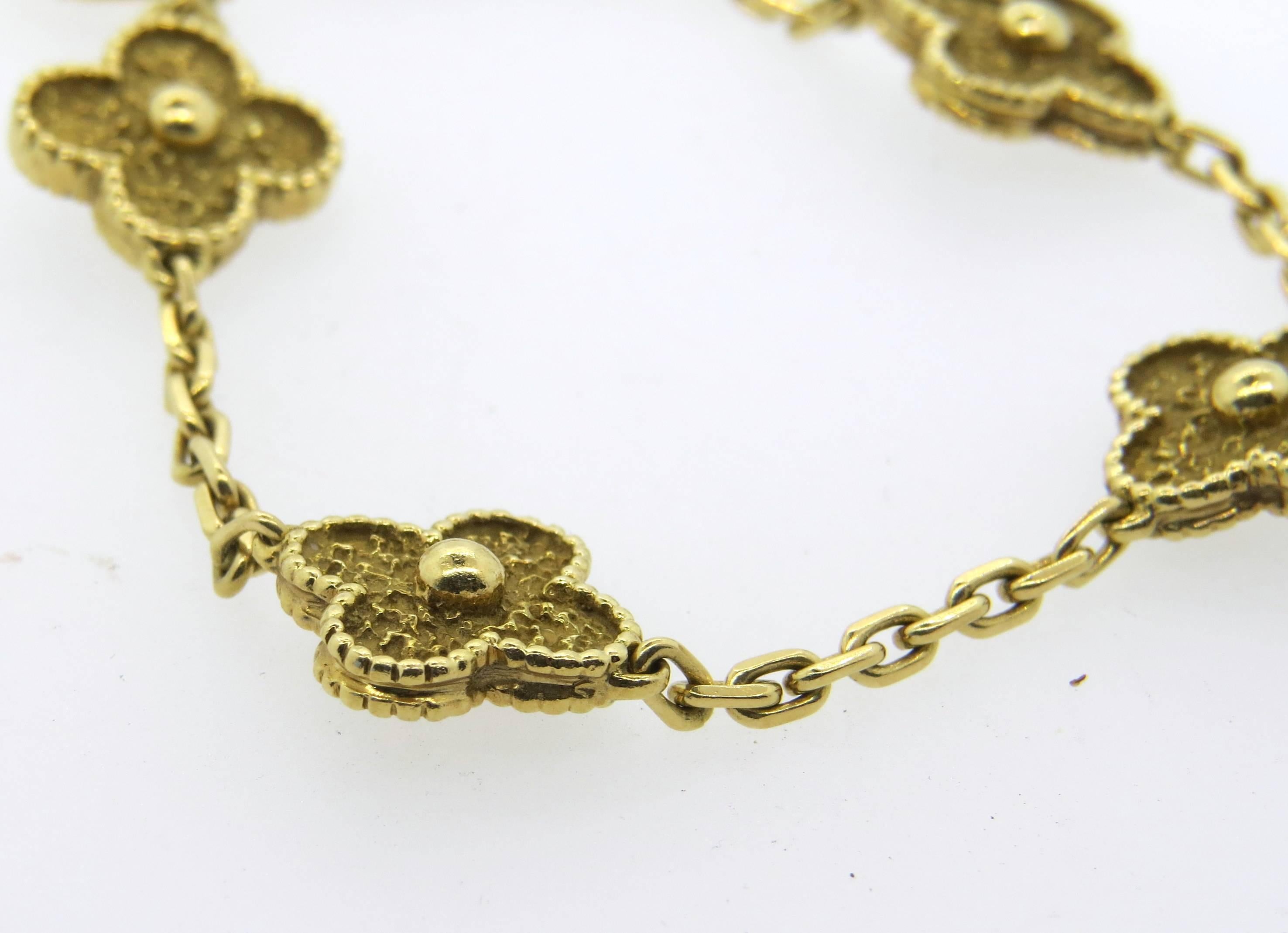 Van Cleef & Arpels Vintage Alhambra Gold Bracelet  In Excellent Condition In Lambertville, NJ