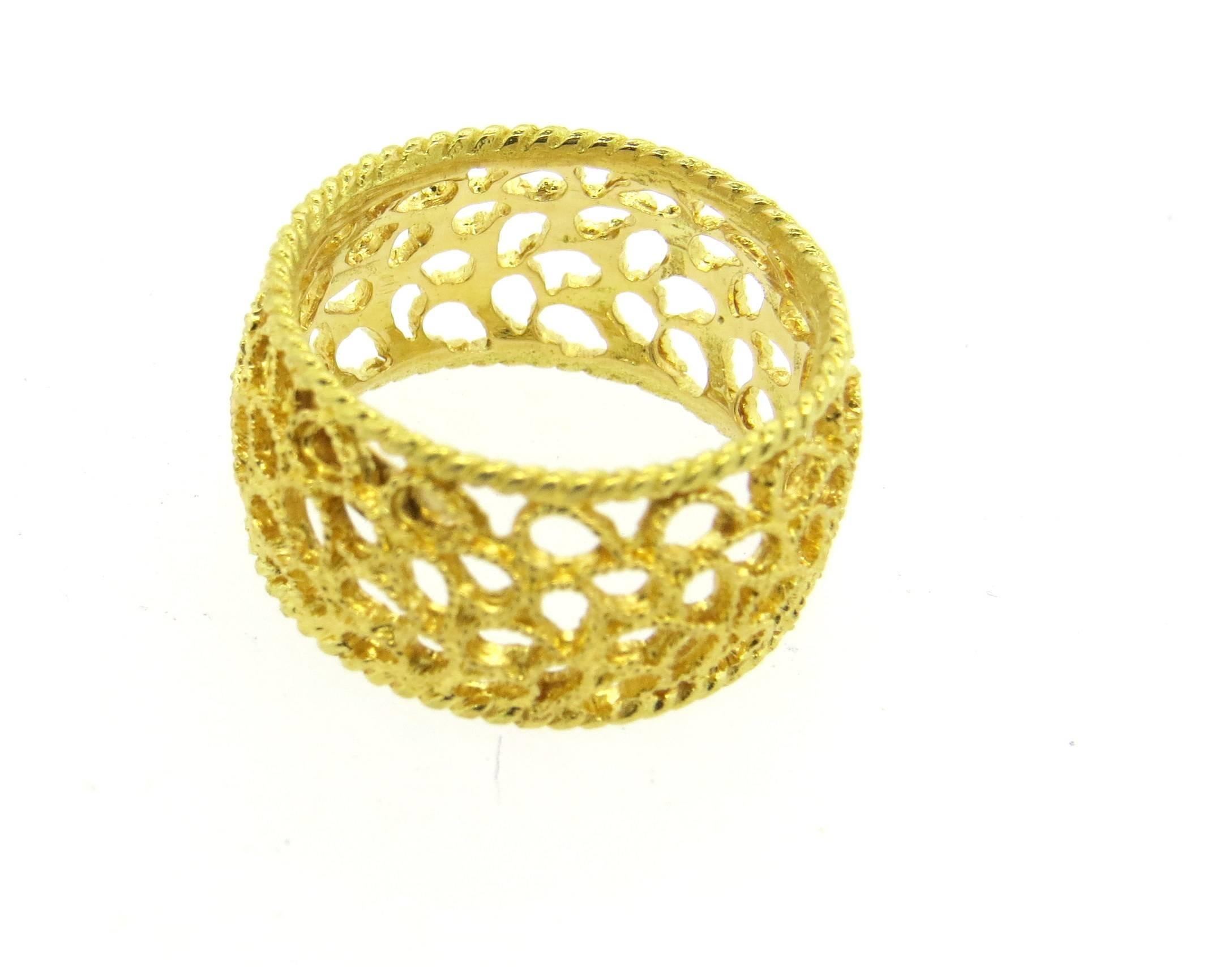 Buccellati Filidoro Gold Wide Band Ring  In New Condition In Lambertville, NJ
