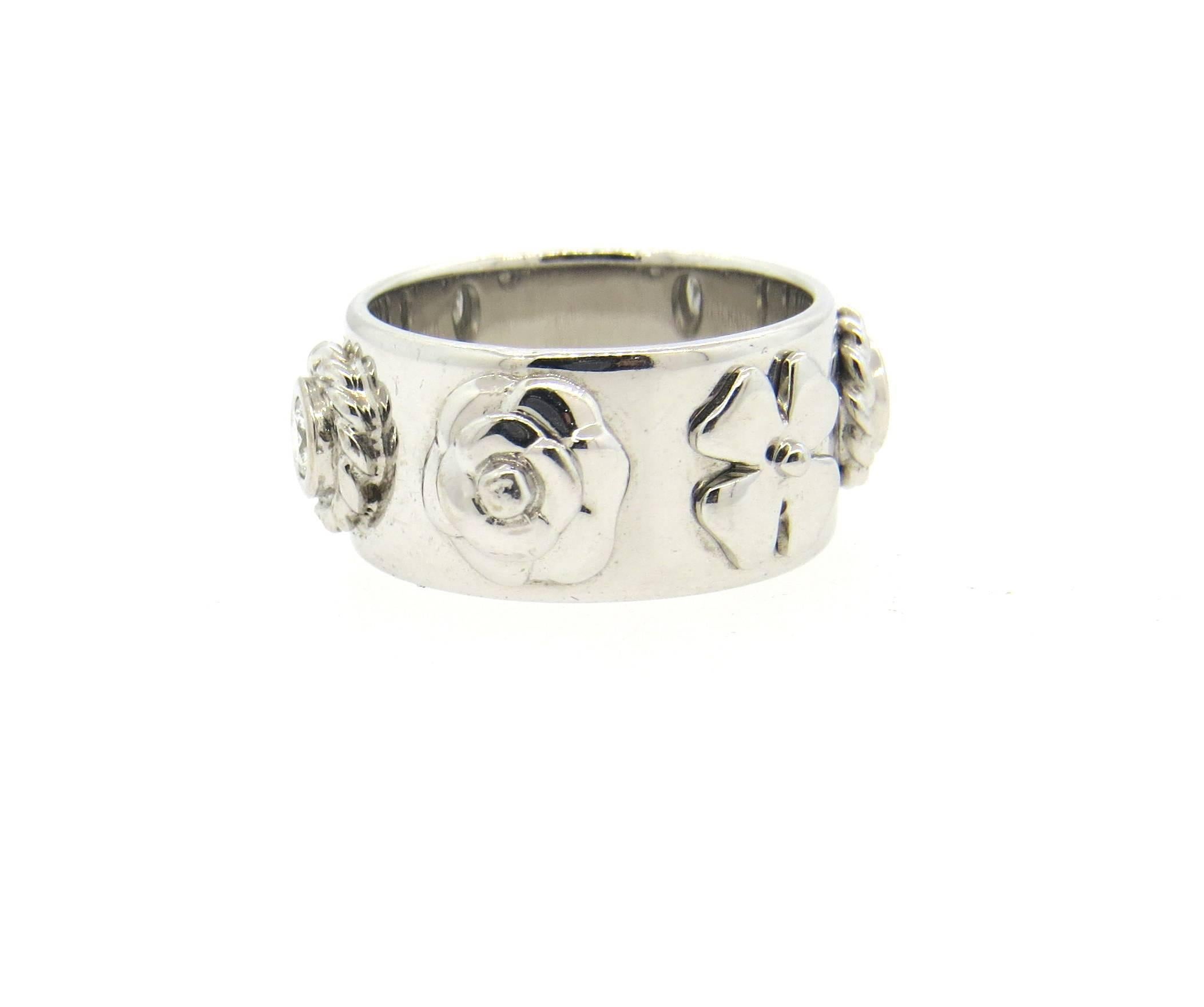 Women's Chanel Camellia Diamond Gold Band Ring 