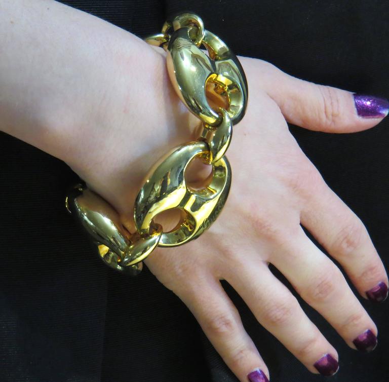 Massive Gucci Marina Chain Gold Link Bracelet For Sale at 1stdibs