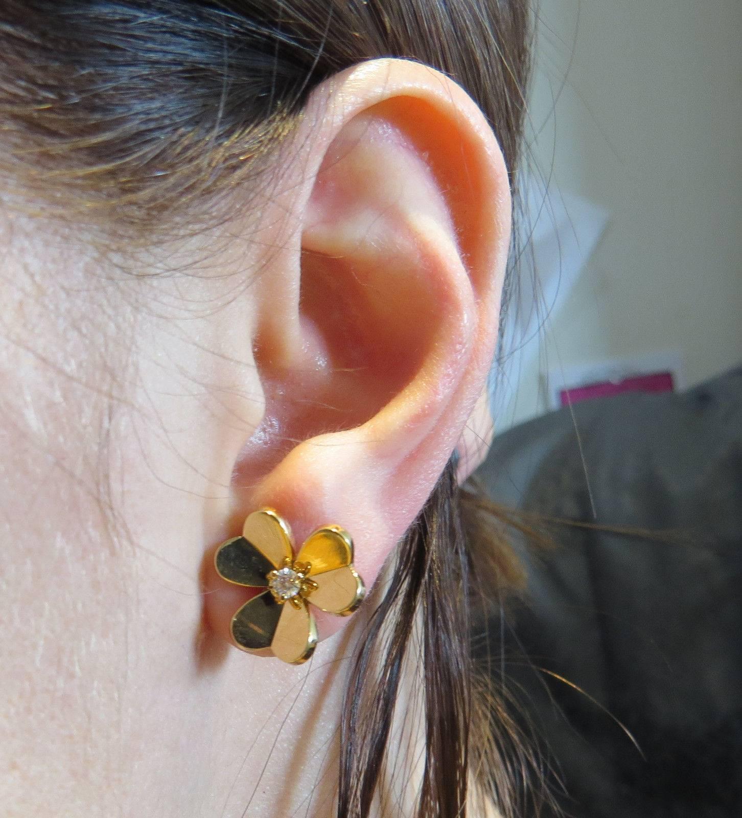 van cleef flower earrings