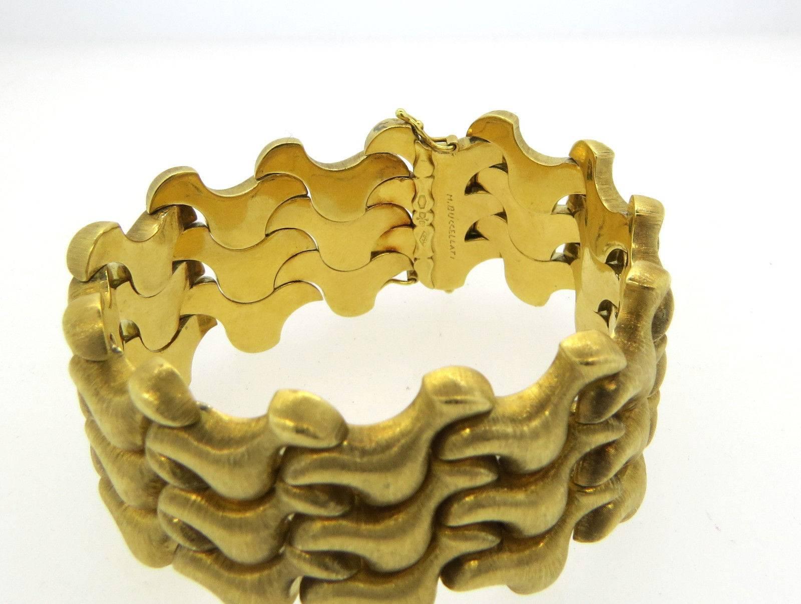 Women's Mario Buccellati Large Gold Wave Bracelet