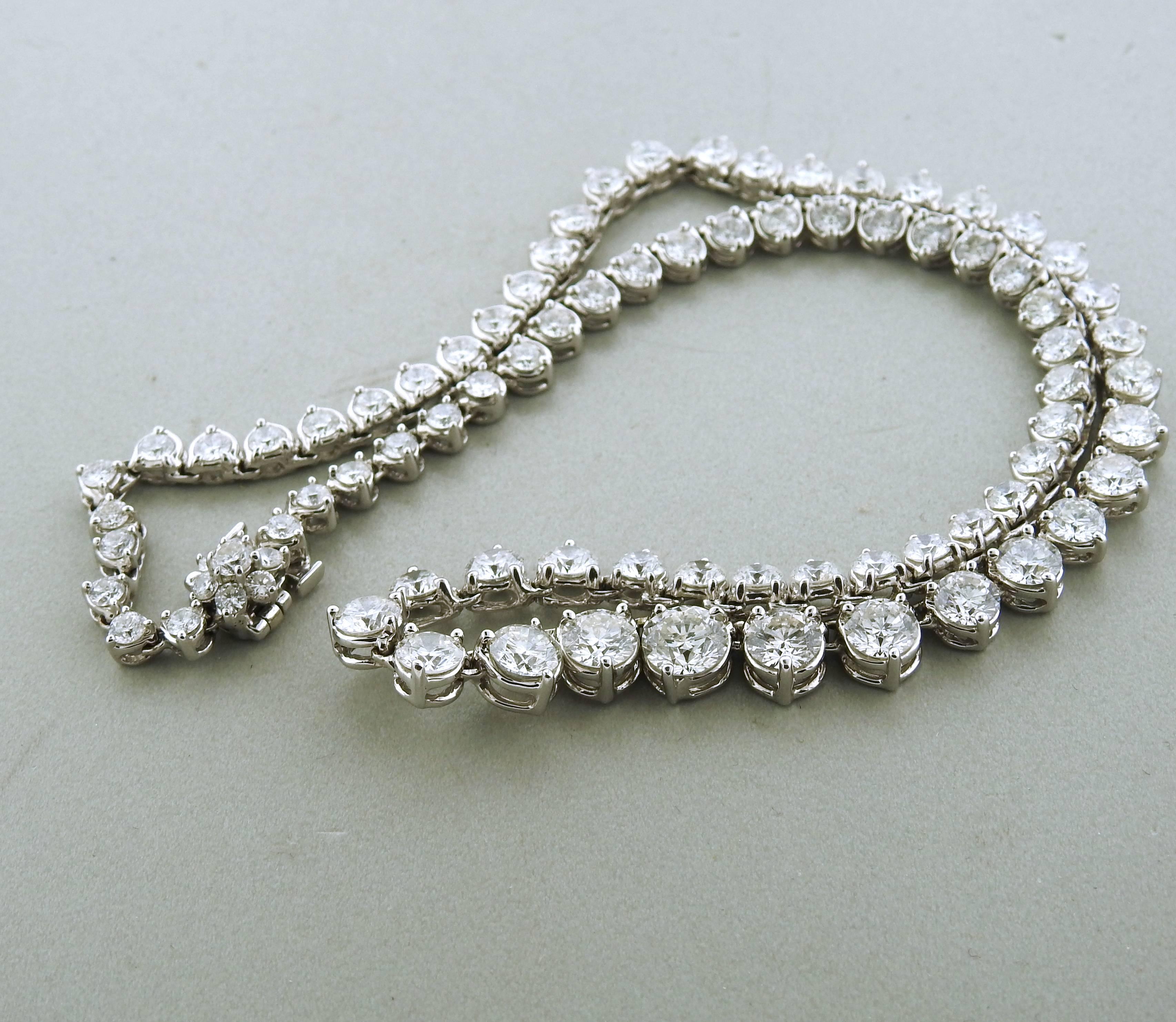 Exquisite 20.21 Carats Diamonds Gold Riviere Necklace  In Excellent Condition In Lambertville, NJ