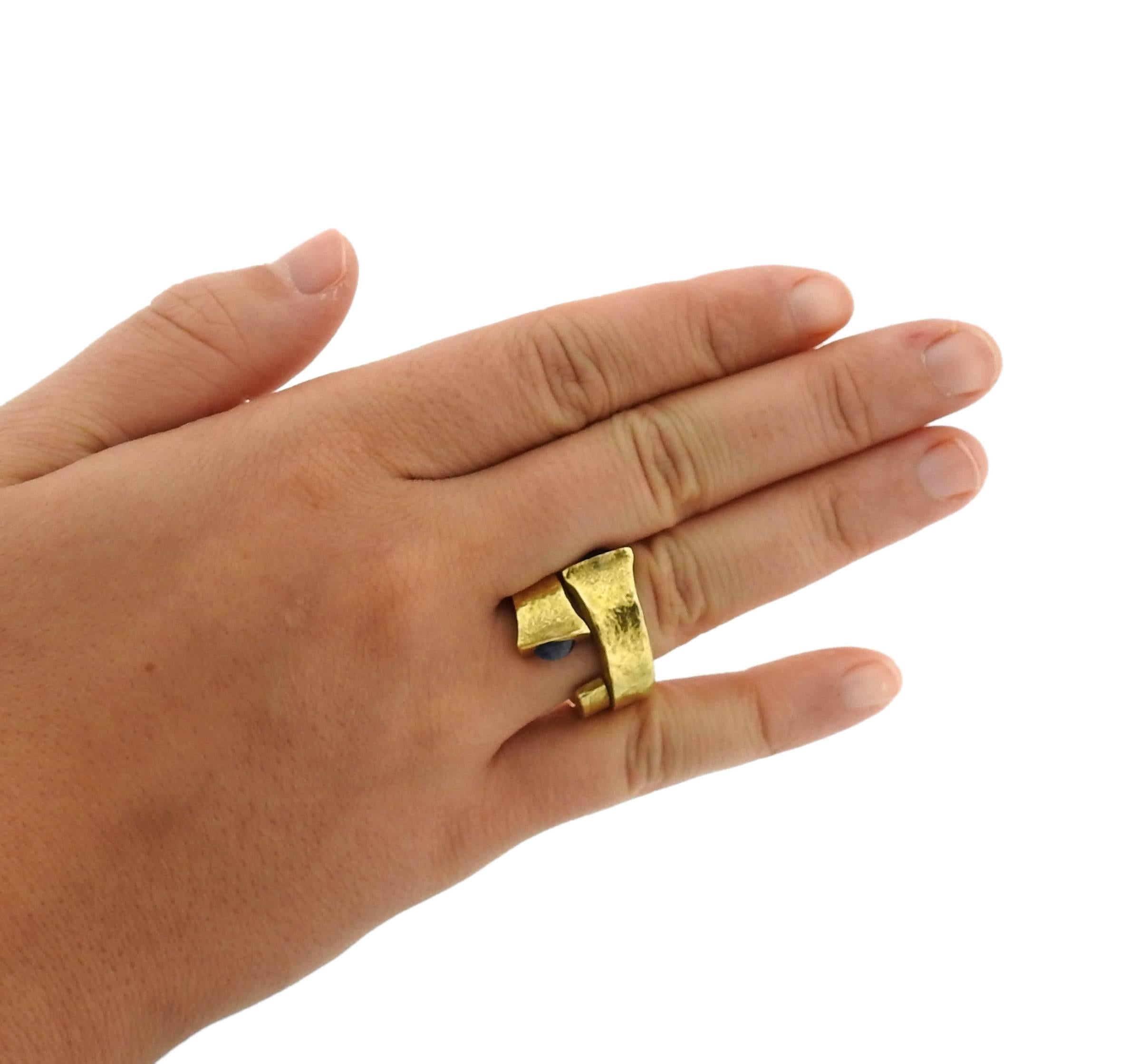 Women's David Webb Iconic Sapphire Gold Rustic Nail Ring