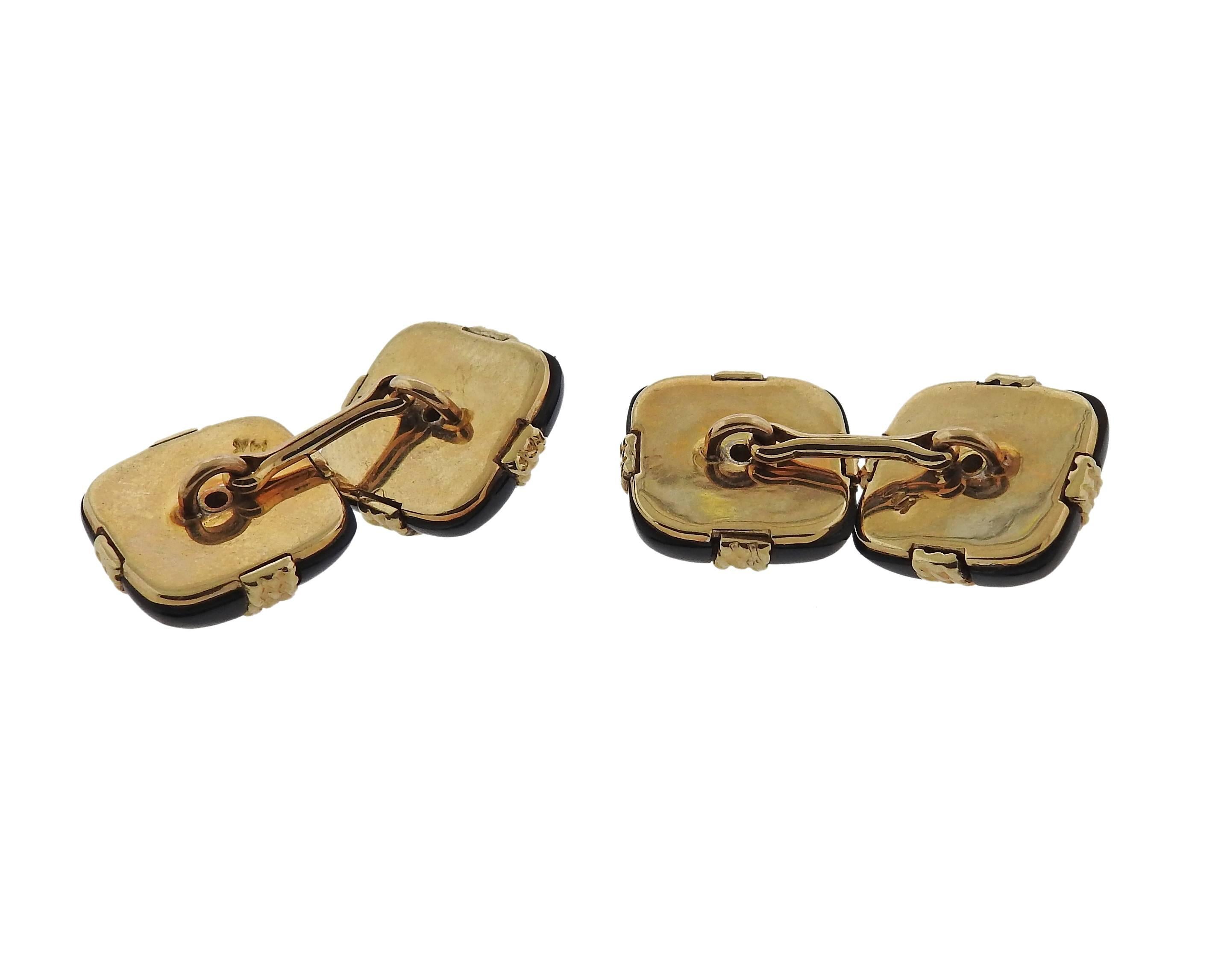 Yellow Gold Onyx Cufflinks In Excellent Condition For Sale In Lambertville, NJ