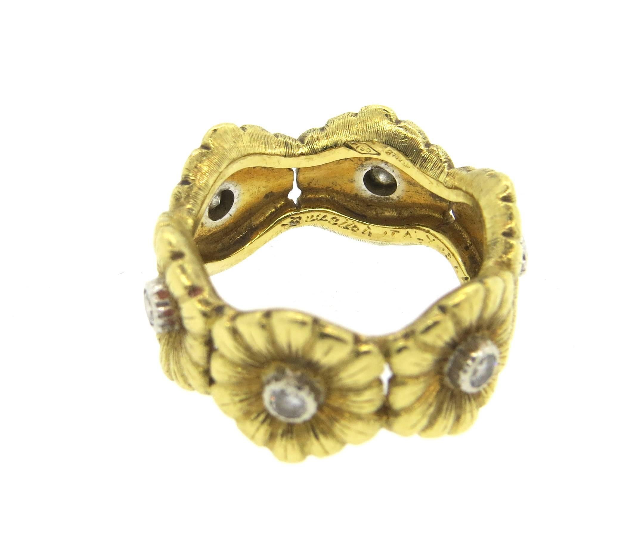 Buccellati Diamond Gold Flower Band Ring In Excellent Condition In Lambertville, NJ
