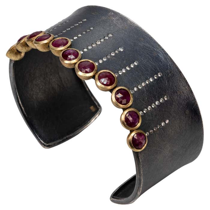 Todd Reed Ruby and Gold Diamond Cuff Bracelet For Sale at 1stDibs