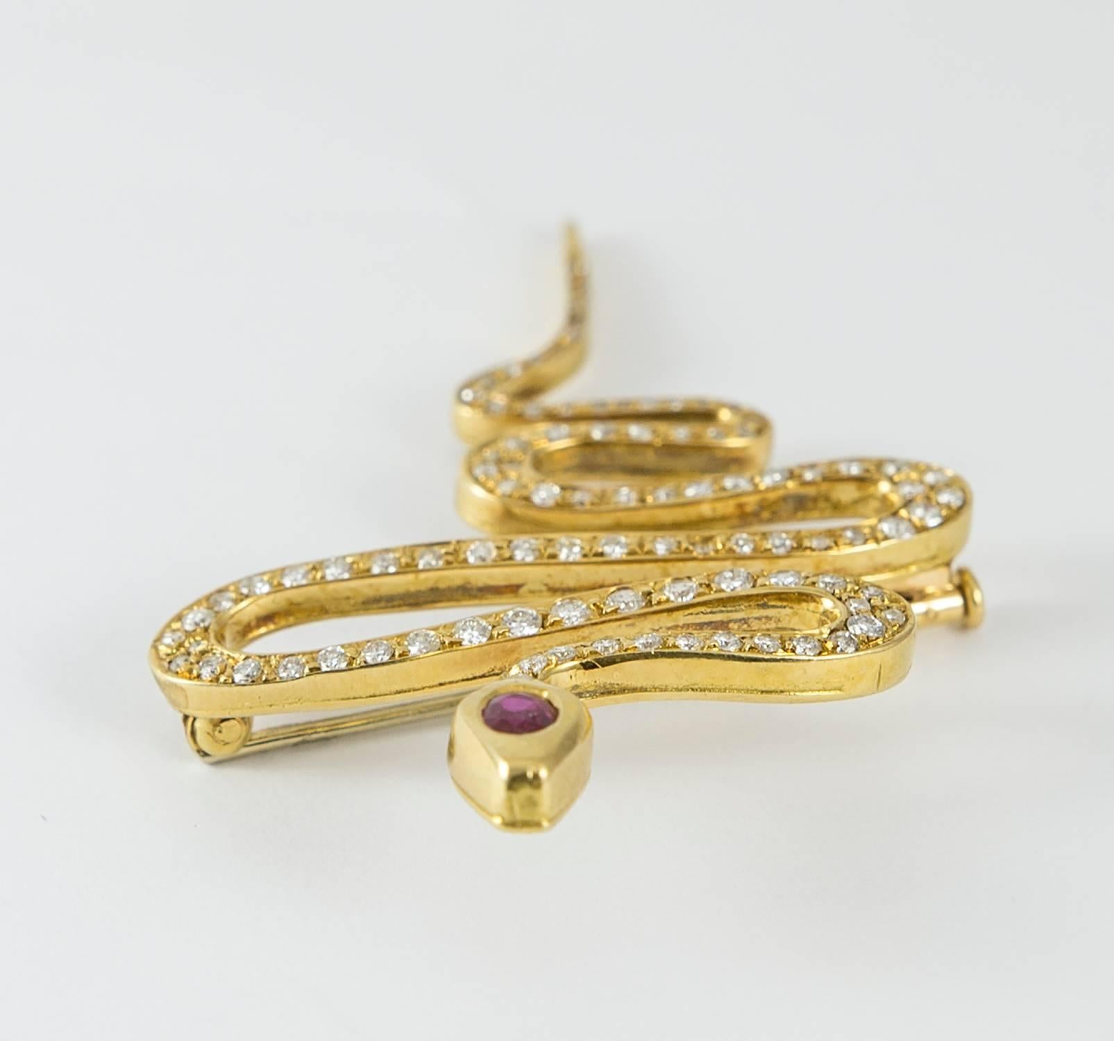 Women's or Men's Vintage Gold Diamond and Ruby Snake Brooch For Sale
