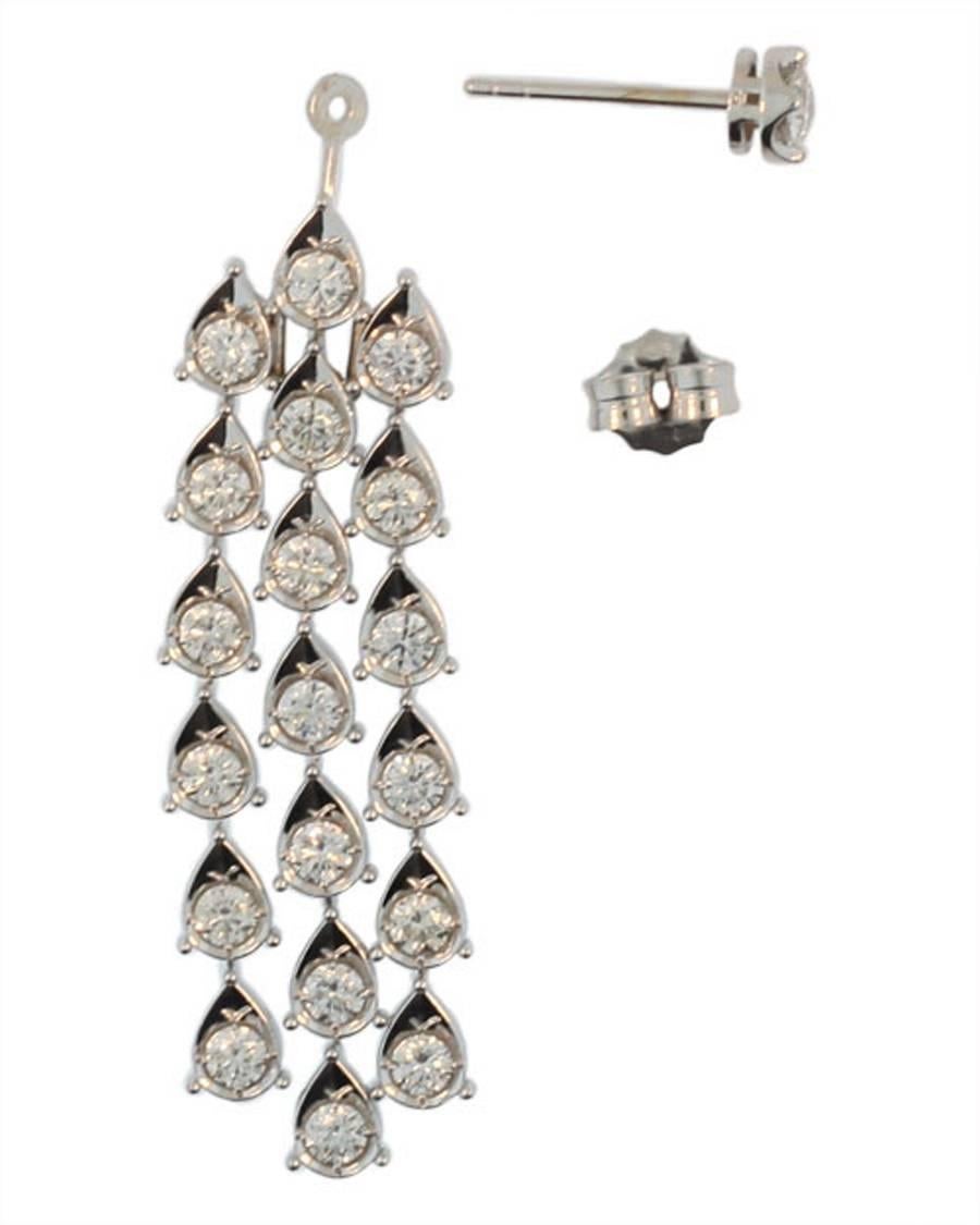 A pair of beautifully made chandelier earrings set with 3.80 cts of E-F-G colour, VS2-SI clarity with very good cut diamonds. The chandelier portion is detachable from the top diamond stud. These earrings dangle 2 inches from the stud portion which