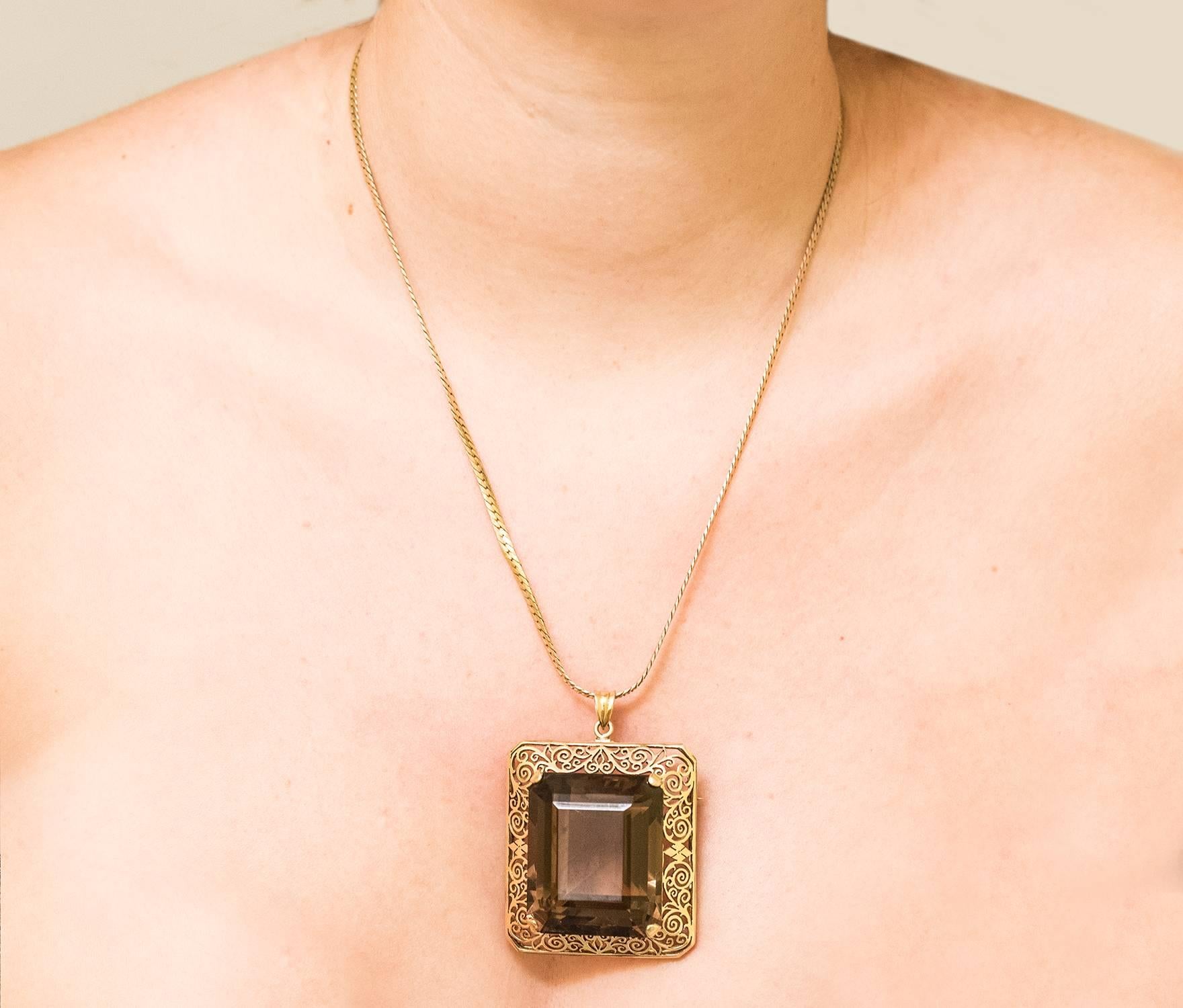 Women's Magnificent 164 carat Smokey Quartz Gold Pendant/Brooch For Sale