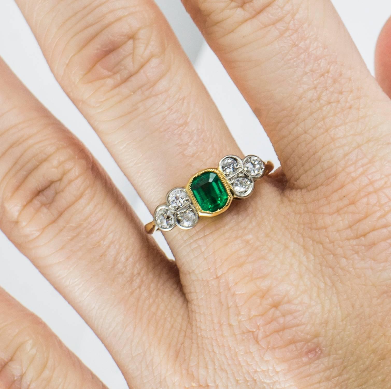 Women's Antique Diamond and Emerald Ring For Sale