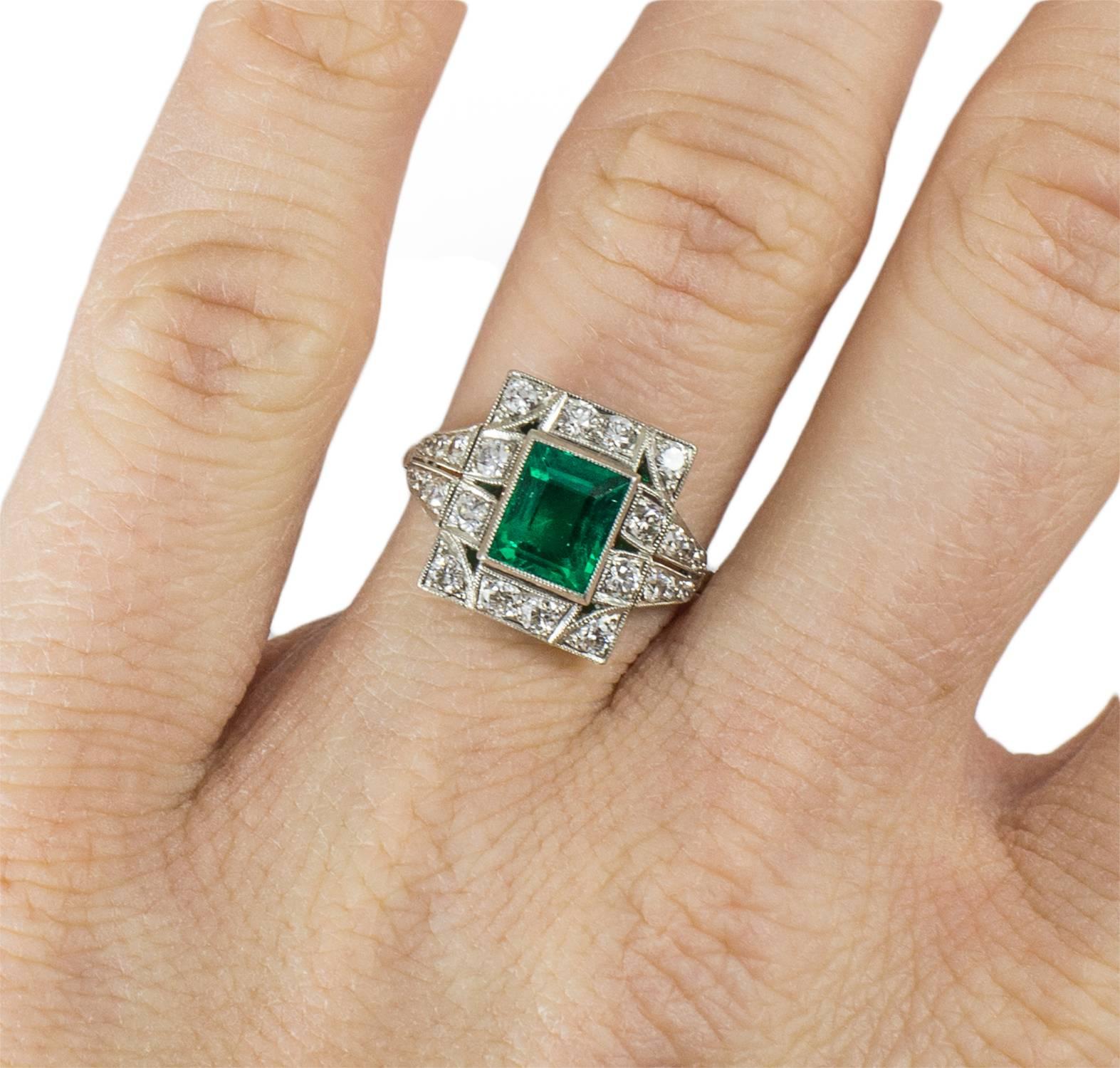 Art Deco Platinum Diamond and Emerald Ring For Sale 2