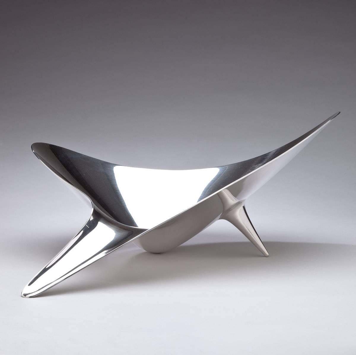 Important form, This massive Danish Modern fruit bowl was designed by Henning Koppel in 1958 and produced by the Georg Jensen Silversmithy. This bowl is in excellent condition! with impressed company marks.