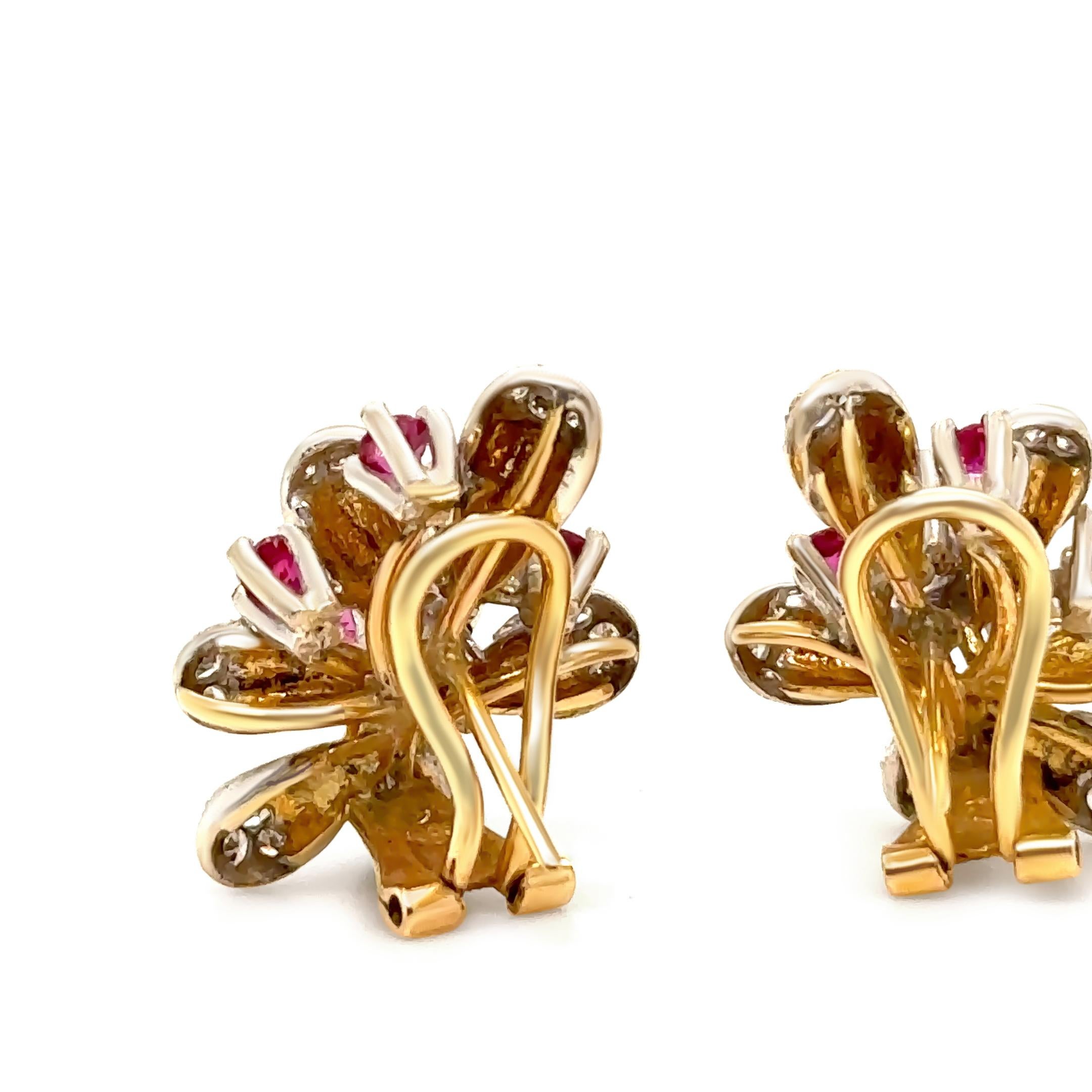 Orecchini in oro giallo e bianco 14ct con rubino e diamanti 1,80ct - 12,4g In condizioni ottime in vendita a SYDNEY, NSW