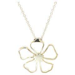 Tiffany & Co. Collana con ciondolo a forma di margherita in argento sterling, 24,59 g