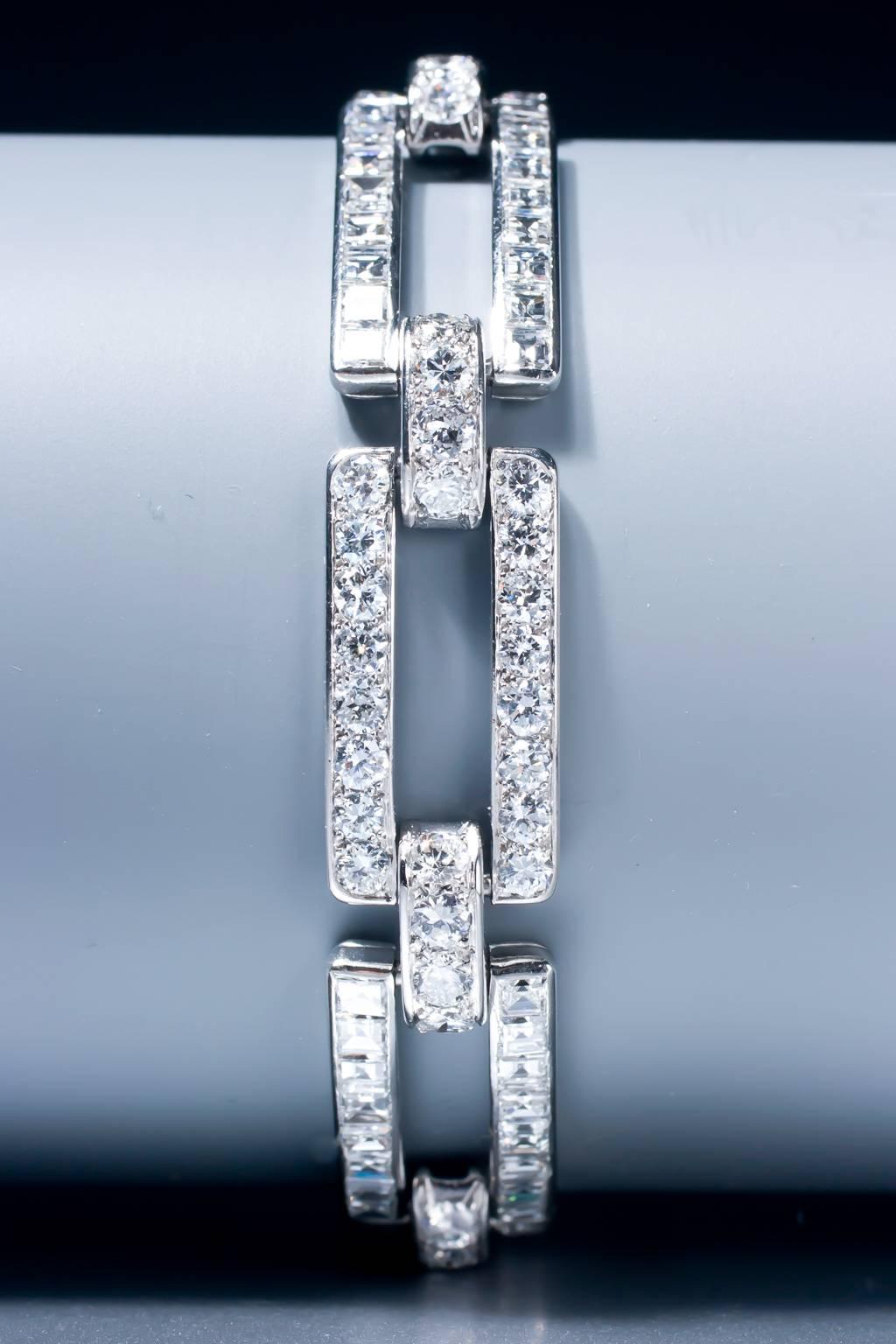 Cartier Henri Lavabre Art Deco Diamond Platinum Bracelet In Excellent Condition For Sale In Kortrijk, BE
