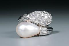 Beautiful Art Deco natural pearl diamond Platinum Bypass Ring