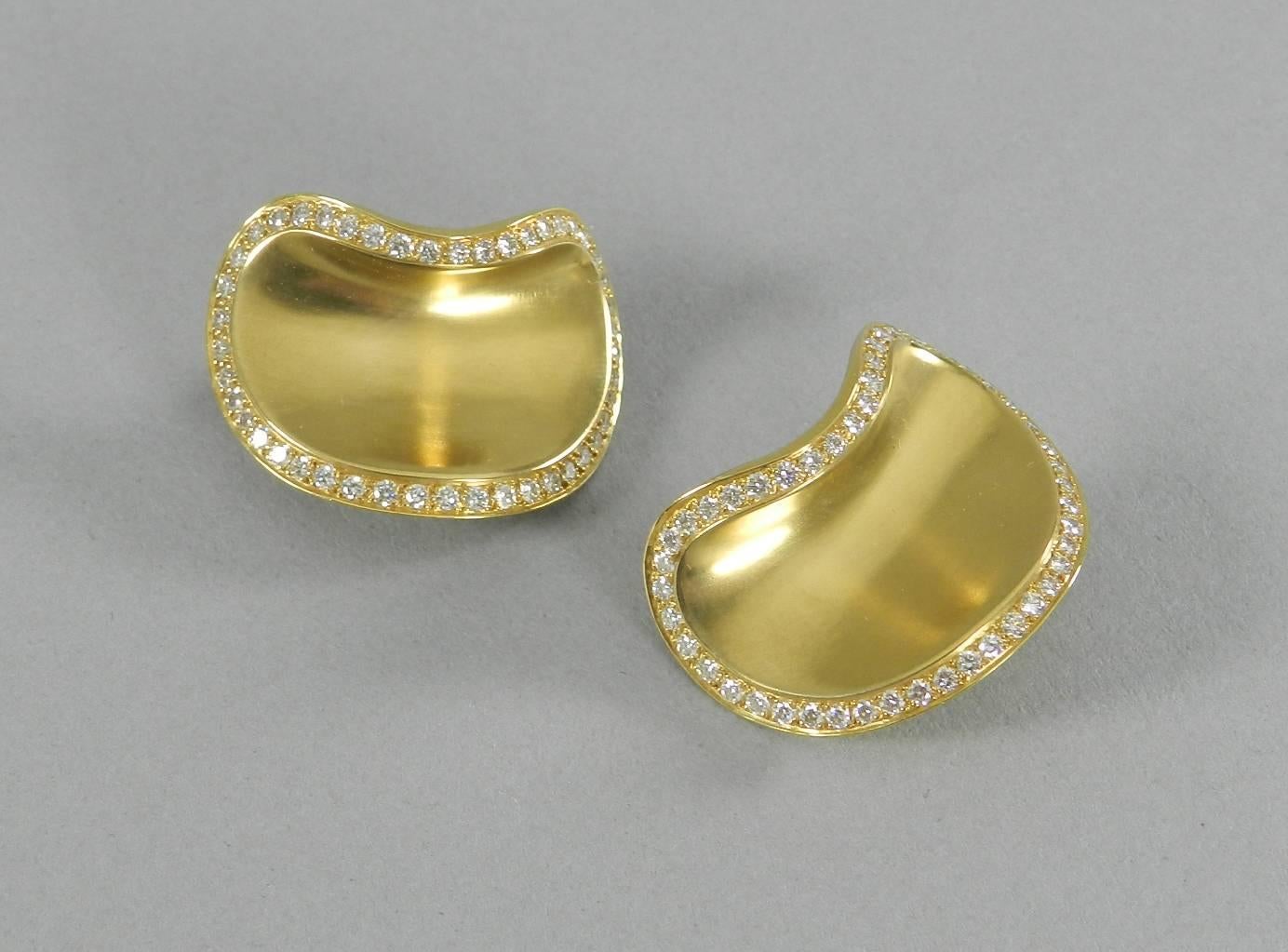 1987 Angela Cummings Diamond Brushed Gold Clip Earrings 3