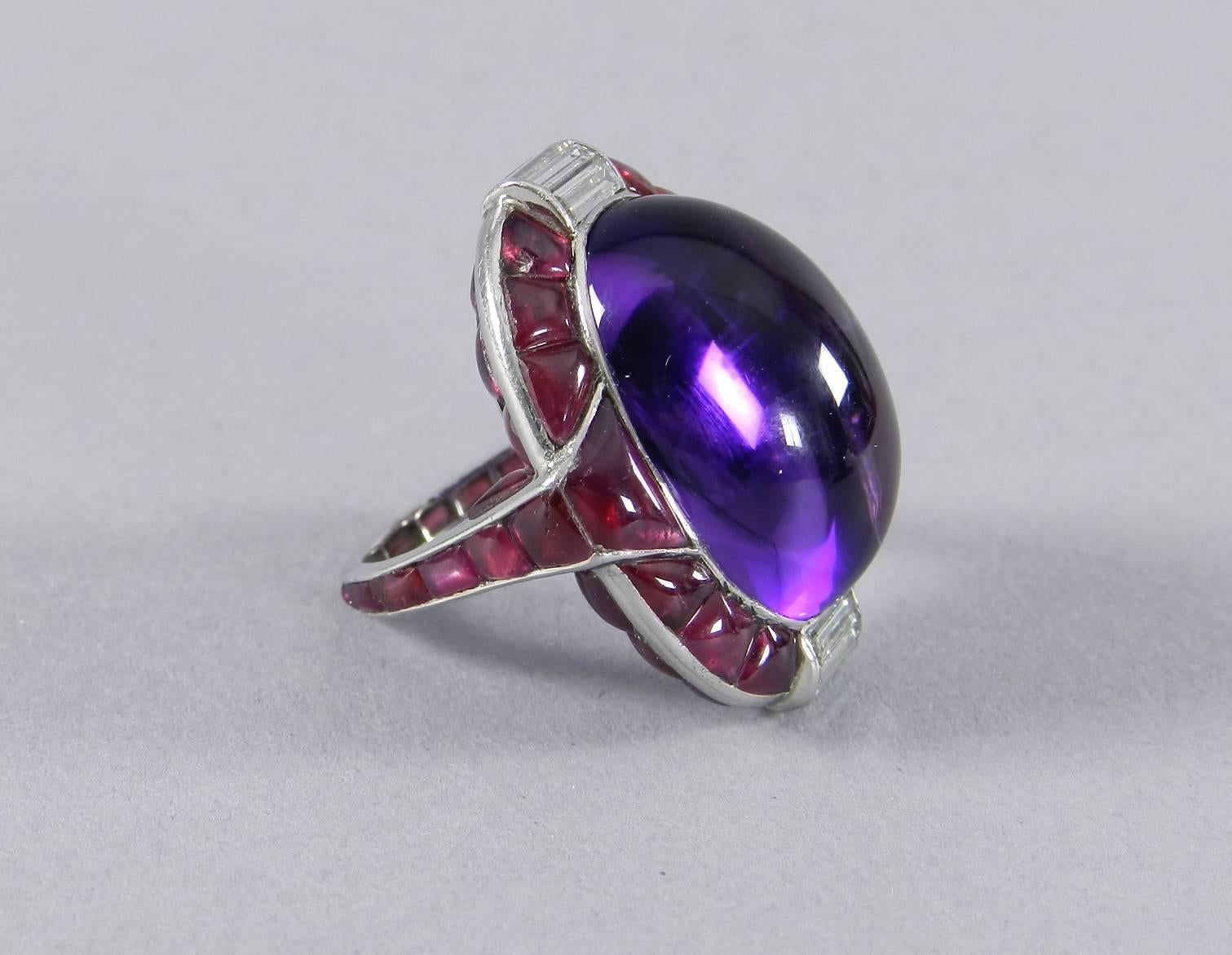 1930s Verdura Art Deco Ruby Cabochon Amethyst Diamond Platinum Ring In Excellent Condition In Toronto, Ontario