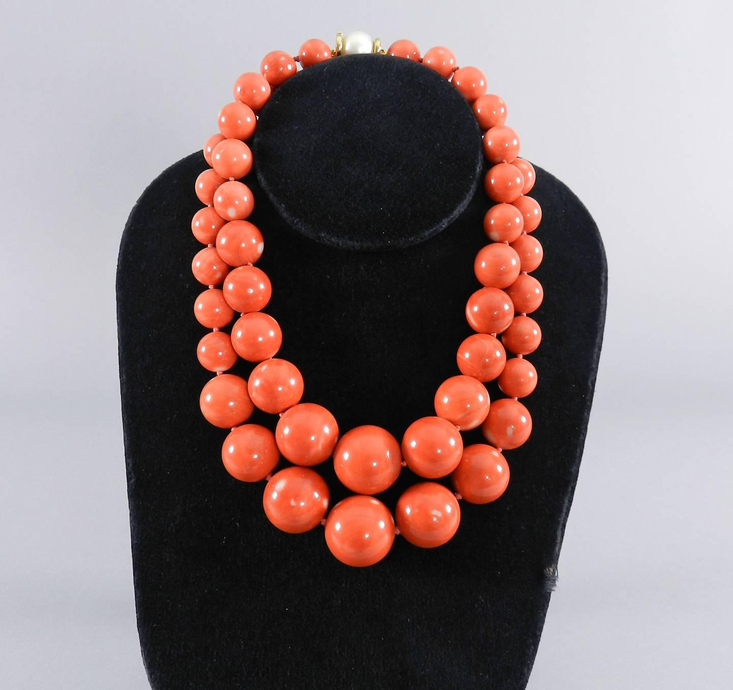 Trianon Set of Two Coral Bead Necklaces with Pearl Gold Clasps In Excellent Condition In Toronto, Ontario