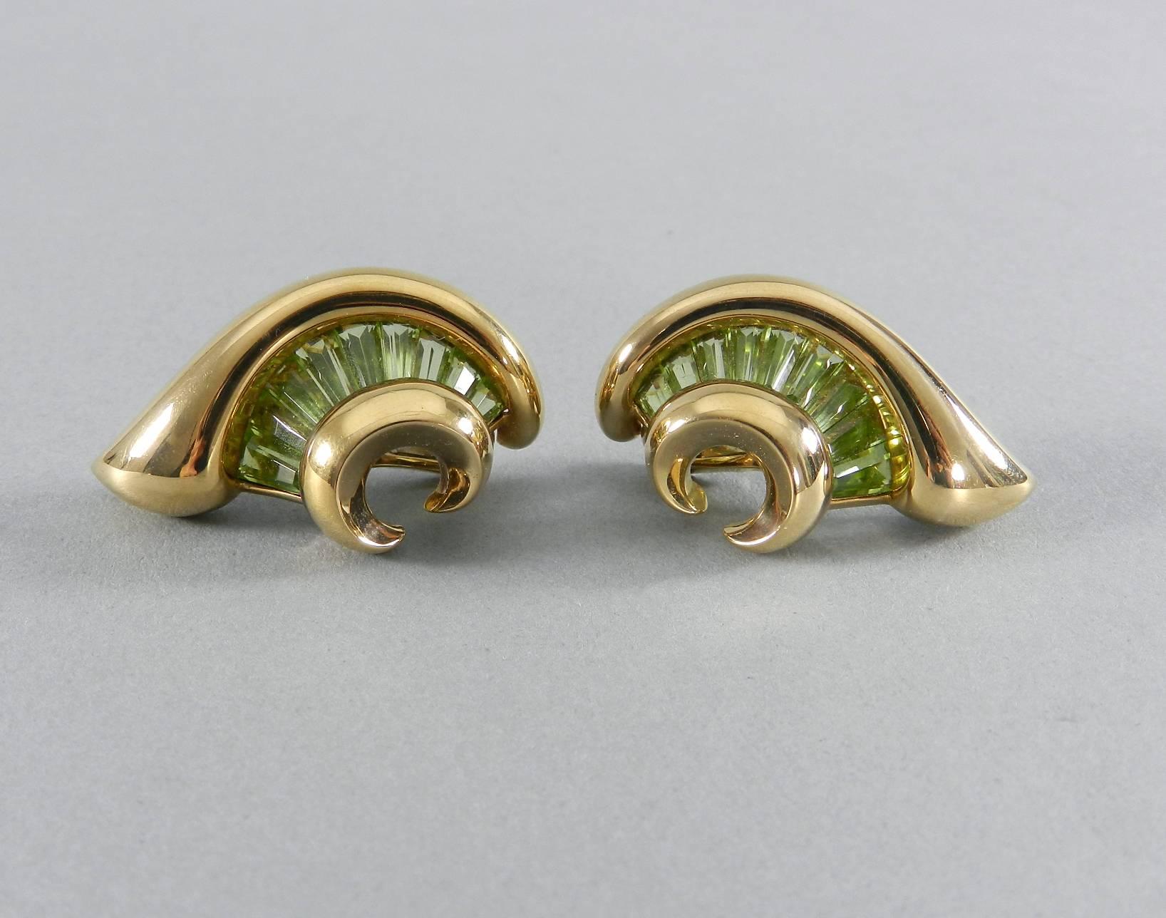 Verdura Green Tourmaline Gold Swirl Clip Earrings In Excellent Condition In Toronto, Ontario