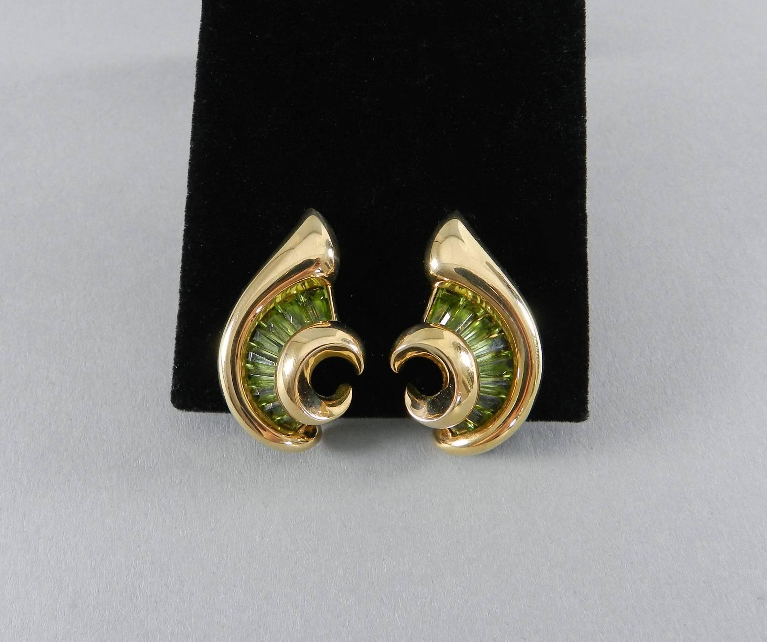 Verdura Green Tourmaline Gold Swirl Clip Earrings 3