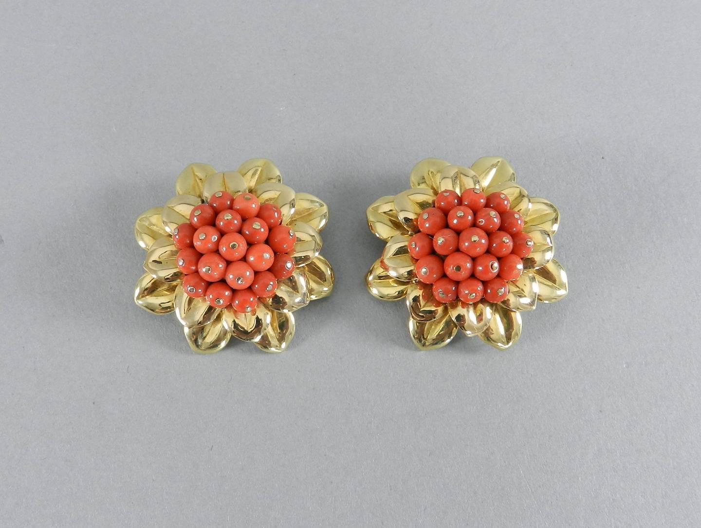 1950s Coral Gold Bead Flower Dress Clips and Earrings Set 1