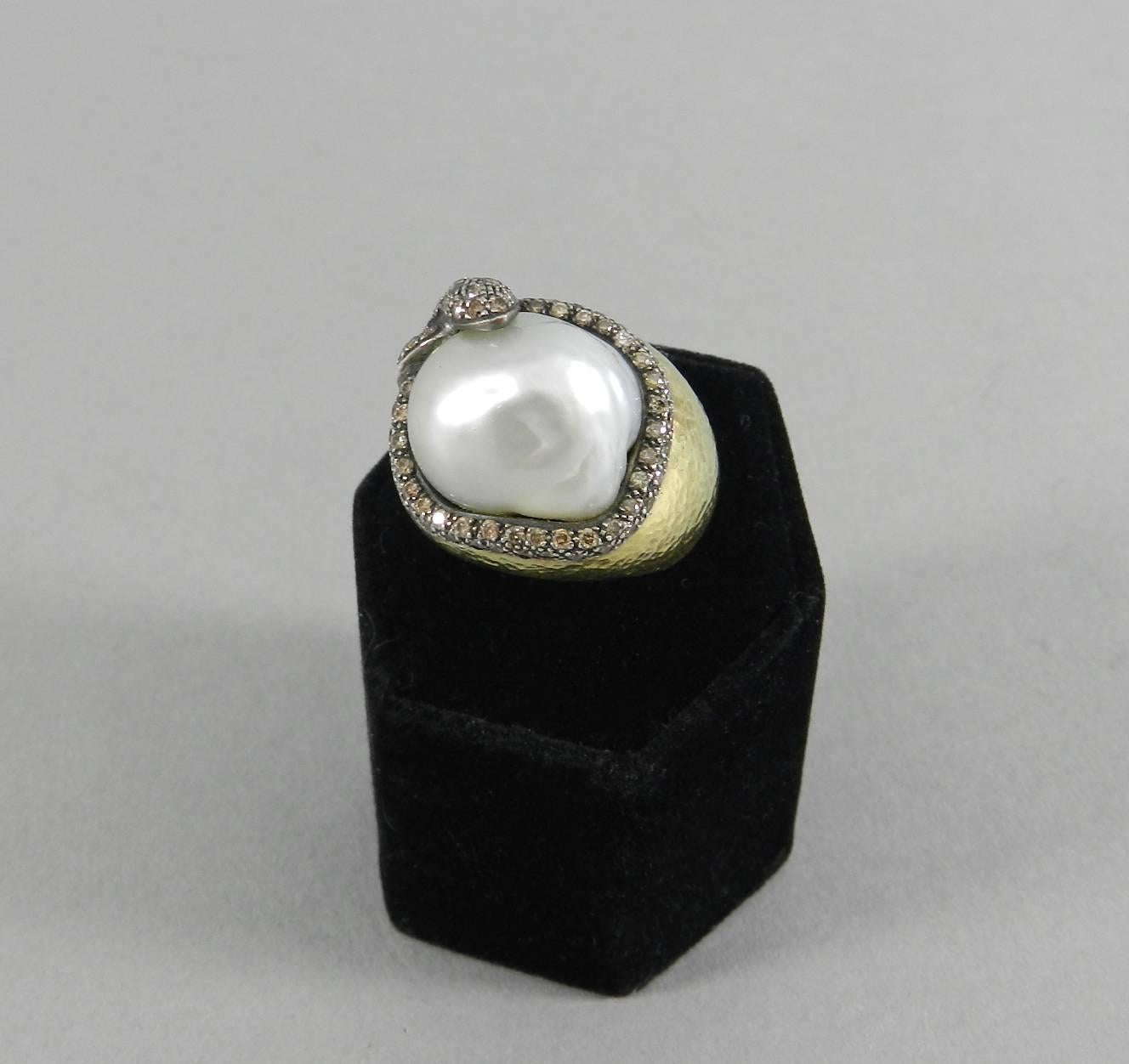 18 Karat Gold Baroque South Sea Pearl Diamond Snake Ring For Sale 4