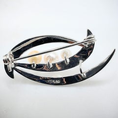 Vintage Mid-Century Modernist Pearl Openwork Ribbon Wave Rhodium Silver Brooch