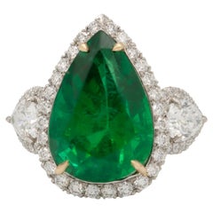 Diana M. Platinum and 18kt yellow gold emerald diamond ring a 8.78 ct emerald