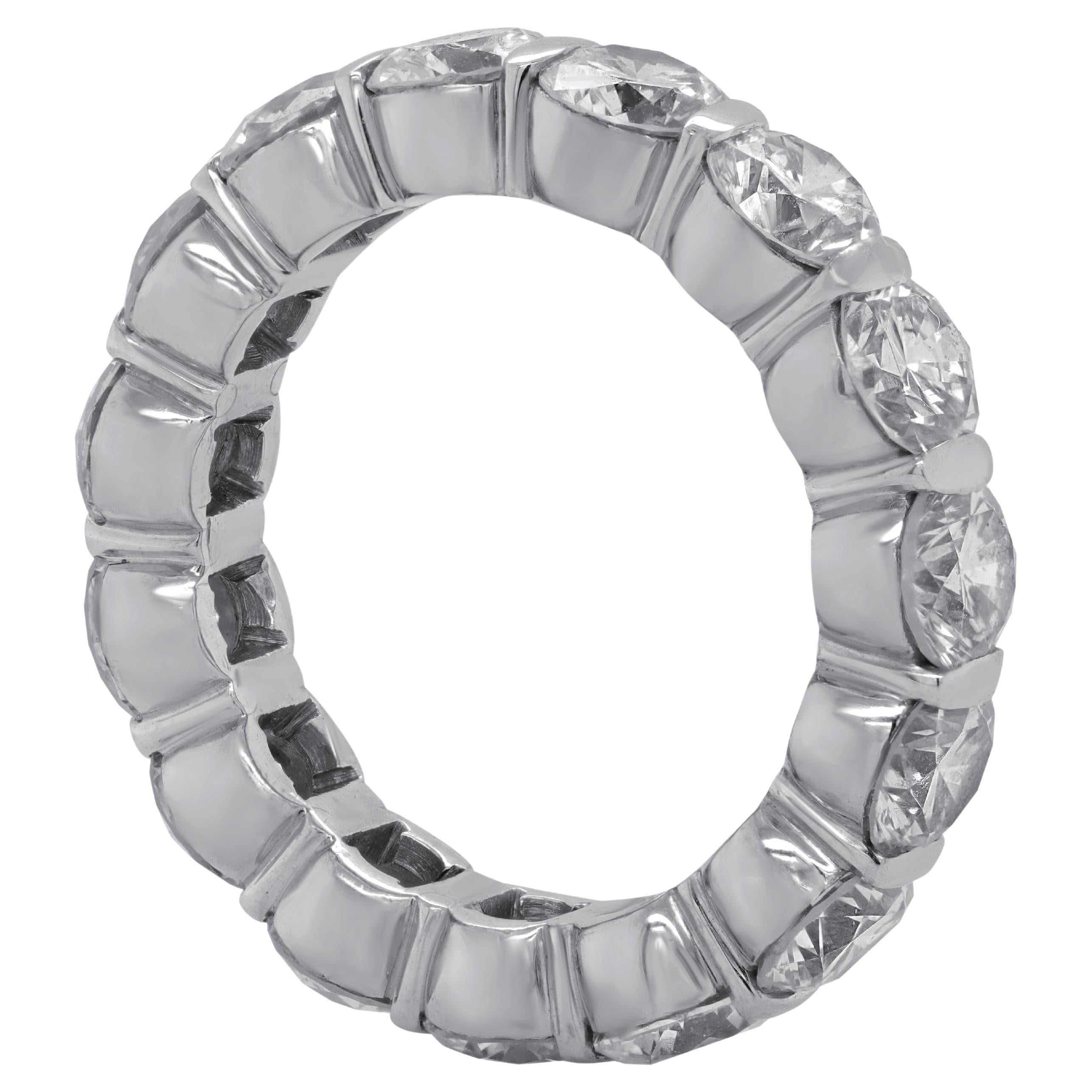 Diana M. Platinum 5.25 CT Round Diamond Band in Bar Setting For Sale