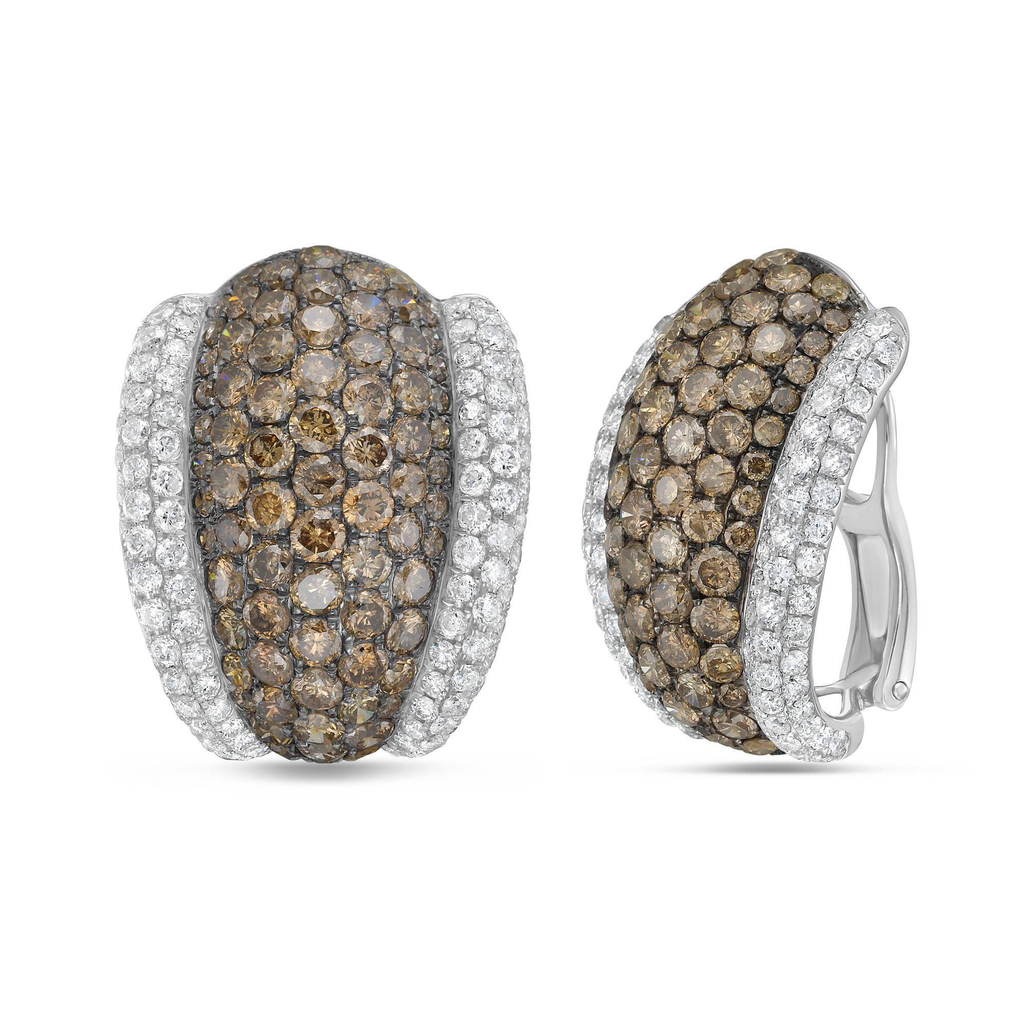 Moderno Orecchini Diana M 9,54cts con diamanti bianchi e champagne in vendita
