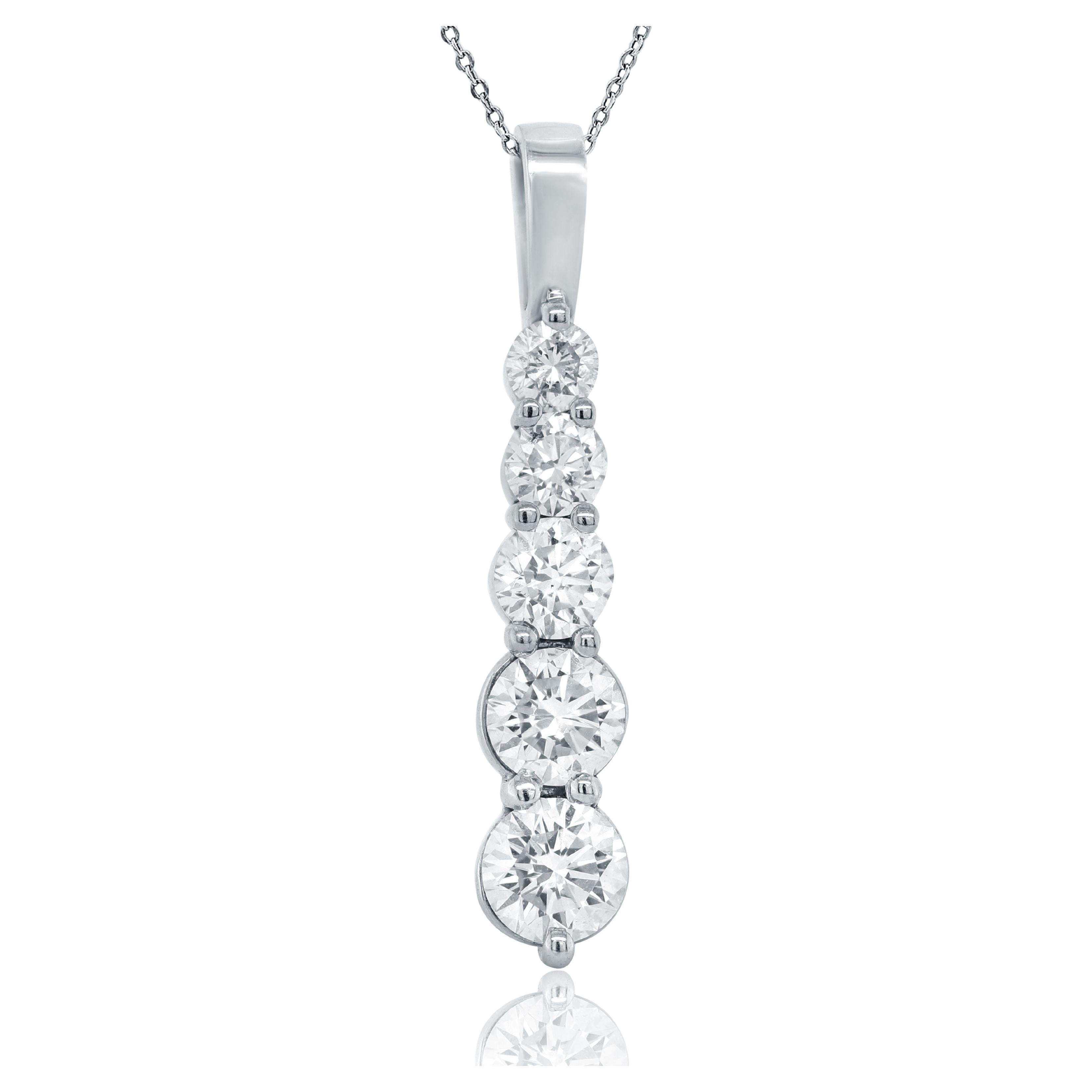 Diana M. I. Custom 2.85 carati. Collana con ciondolo di diamanti in oro bianco 18 carati